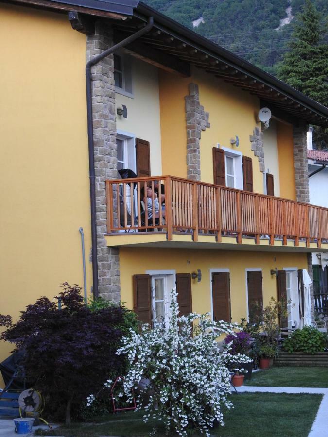 Appartamenti Tasel With Heated Pool Malcesine Exterior photo